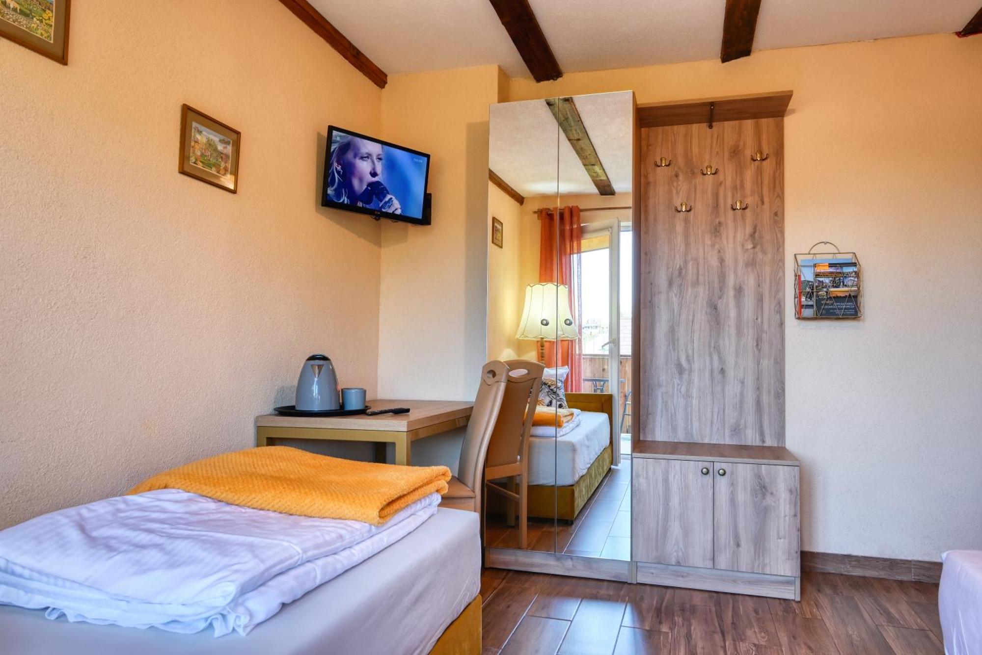 Bed and Breakfast Osrodek Jagienka Zieleniec à Duszniki Zdrój Extérieur photo